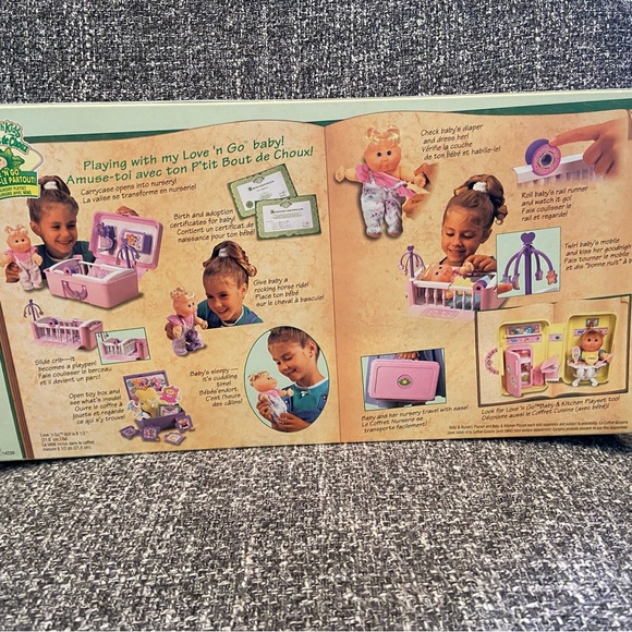 1995 Cabbage Patch Kids Love N Go Baby and crib set - Picture 6 of 9